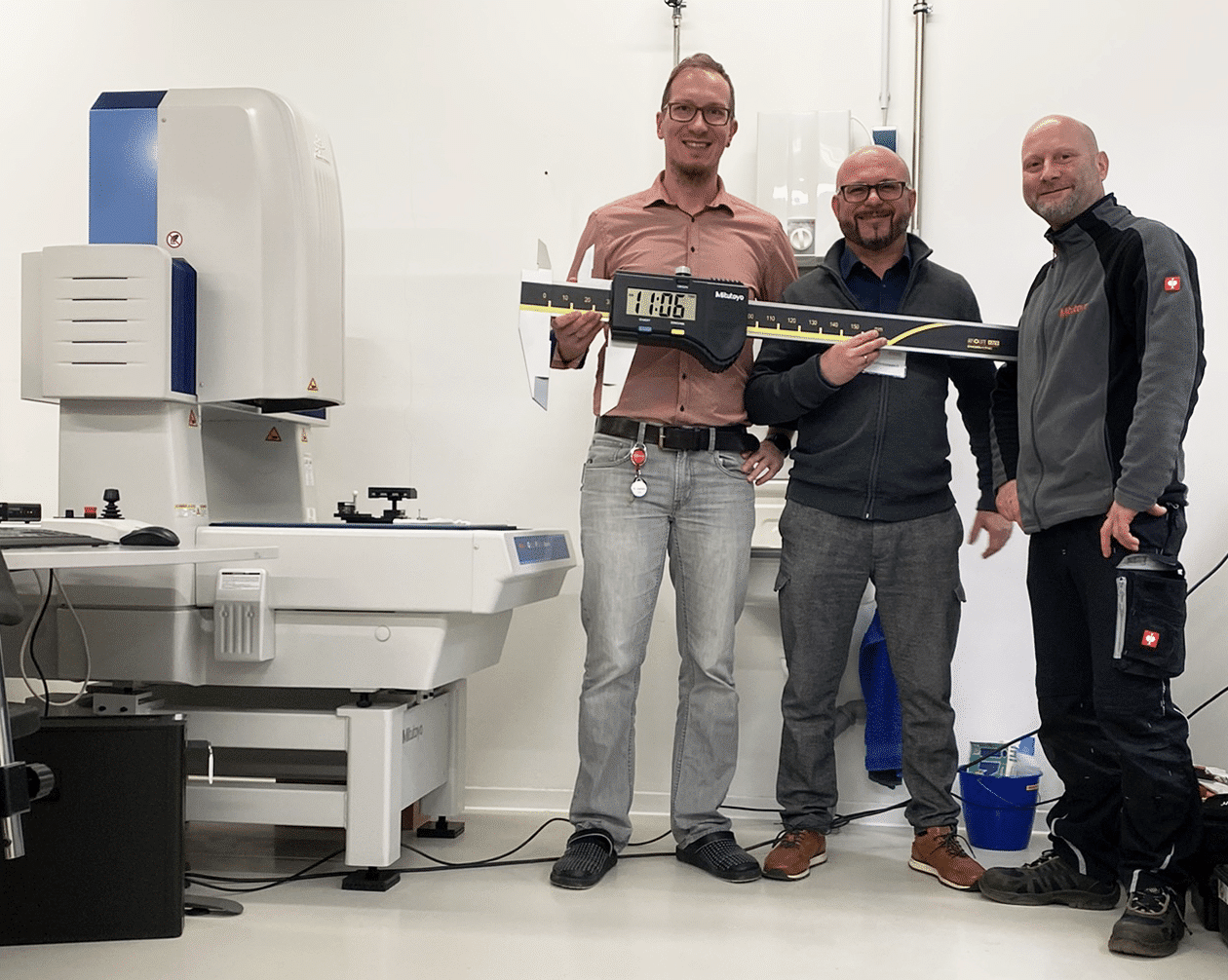 New Optical Measurement Instrument